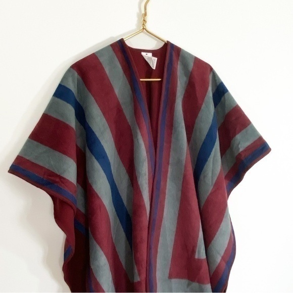 Woolrich‎ Maroon Gray Striped Blanket Poncho Cape Shawl OS One Size Fleece - Picture 5 of 7